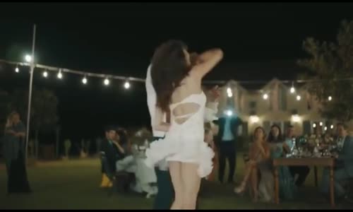 Azra Akının Düğününden Yeni Görüntüler