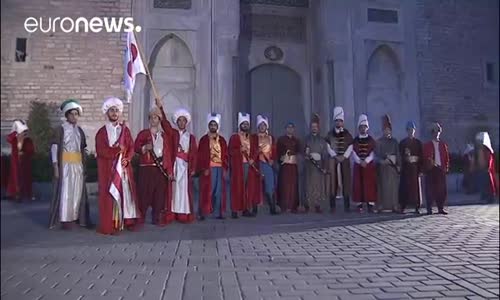 Sultanahmet Meydanı'nda Baklava Alayı Çoşkusu