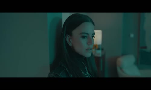 Simge Üzülmedin Mi