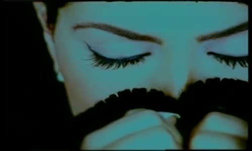 Ebru Yaşar - Sırtımdan Vurdu 