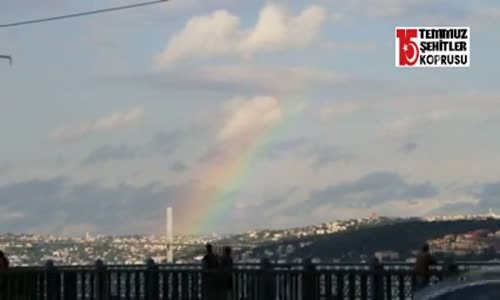  İstanbullulara Gökkuşağı Sürprizi 