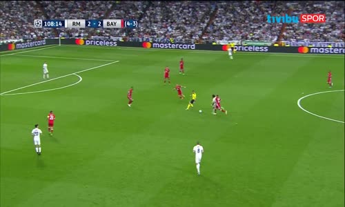 Cristiano Ronaldo, Bayern Münih'in Fişini Çekti