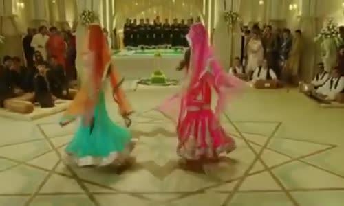 HIND DANS