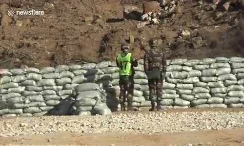 Çinli Askerlerin El Bombası ile İmtihanı 