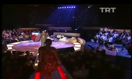 Müşerref Akay-Nazende Sevgilim izle