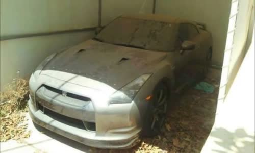 Dubaide Terkedilmiş arabalar !