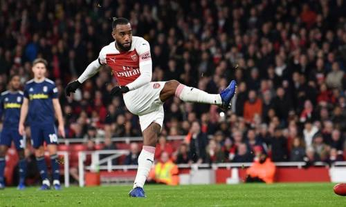 Arsenal 4 - 1 Fulham Maç Özeti İzle