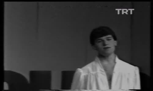 Ajda Pekkan-Bir Dünya Ver Bana izle