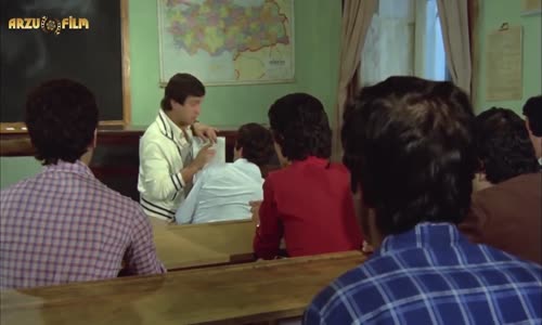 Hababam Sınıfı Uyanıyor - Gençliğe Hitabe