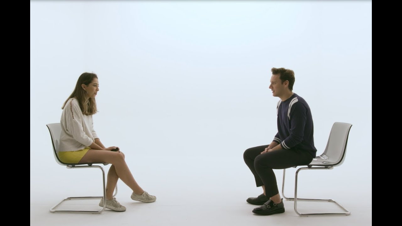 Kızlar Edis'e Bakarak Gülümsemeden Durabilecek Mi - Onedio