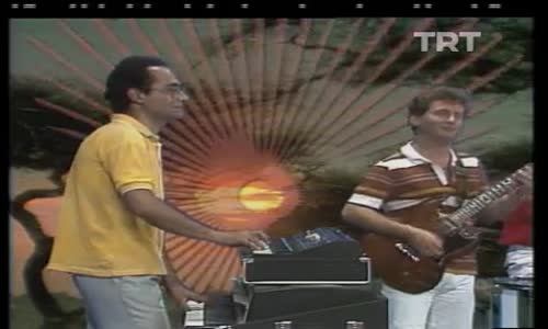 İlhan İrem-Günaydın İzle