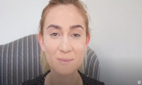 Stil Baykuşu Yaz Makyajı ve Saçı