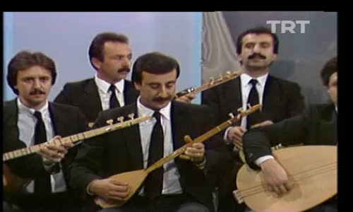 Belkıs Akkale-Yandan Oyna izle