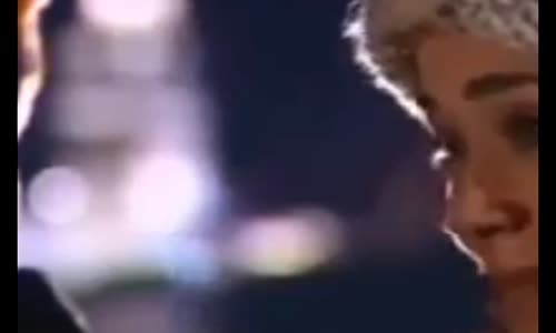ellerini çekip benden yarim bugün gider oldu