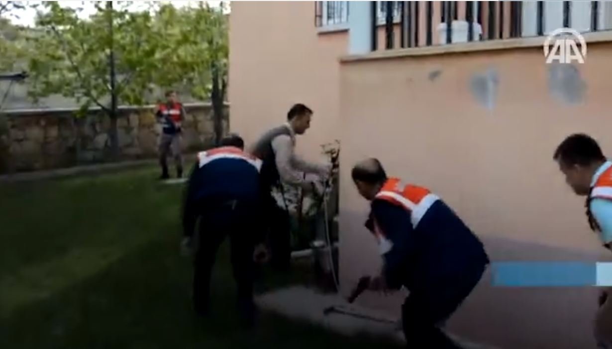 Fetö Üyeliğinden Aranan Eski Hakim Bağ Evinde Yakalandı 