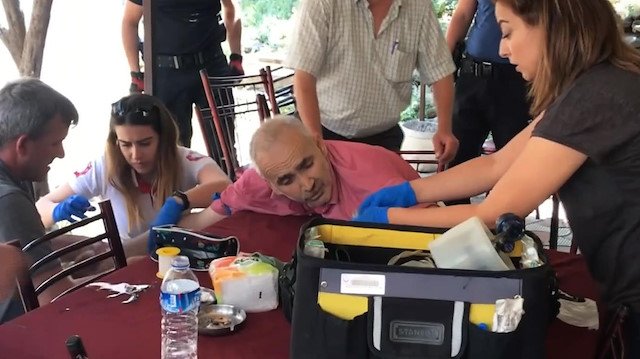 Kahvede Oturduğu Sırada Maganda Kurşunu İsabet Etti