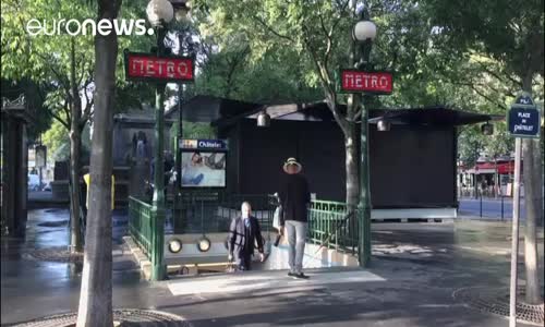 Paris'te Bir Askere Bıçaklı Saldırı