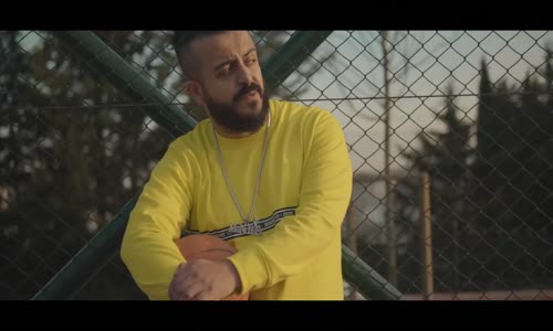 Velet - Banana (Official Video) - #MunchiesEpAlbum