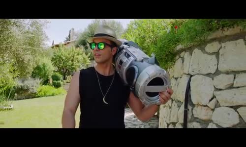 Claydee Ft. Alex Velea - Hey Ma 