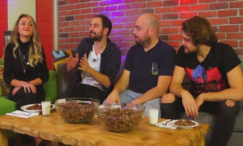 Yeme Rekortmeni ile Köfte Kapışması Yaptık (3 Kişi VS. 1 Kişi)