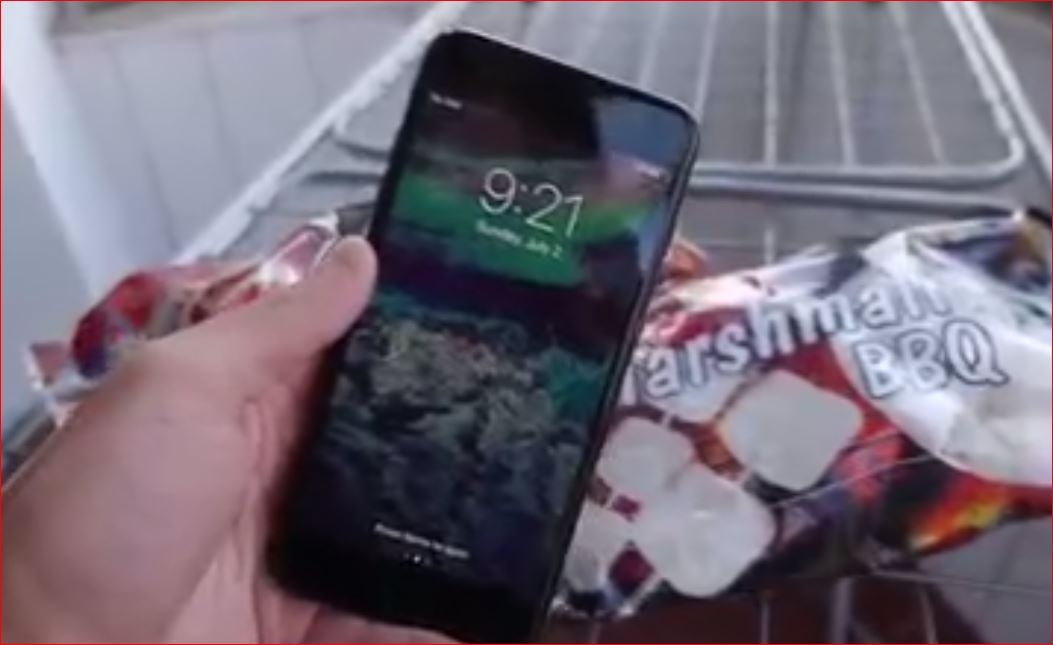 Marshmallow'lu iPhone 7 Plus Dayanıklılık Testinde