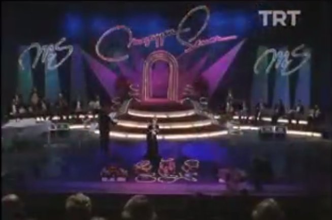 Müzeyyen Senar-Gittin Bu Gidiş Bence Ölümden De Beterdi 