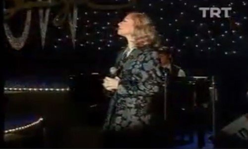 Esin Afşar-Tuna'ya Dair izle