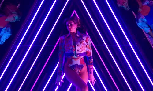 Dua Lipa - New Rules Live At The Brit Awards 2018
