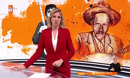 Aşık Veysel'in sazı hediye edildi! 