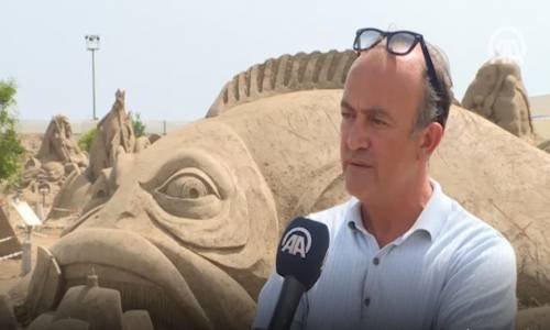 Kum Heykeller Deniz Efsaneleri İle Sezonu Açtı