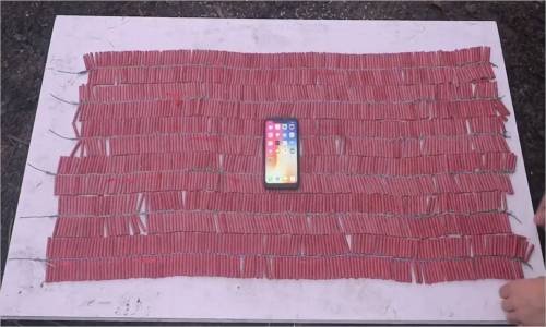 İphone X - 10 000 Kestane Fişekleri İle Sağlamlık Testi # 91