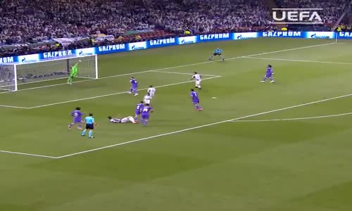 Mario Mandzukic'in Real Madrid Attığı Muthiş Golü