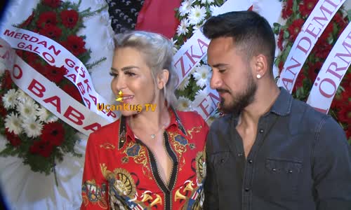 Selin Ciğerci Ve Sevgilisi Muhabirlerimize Röportaj Verdi 