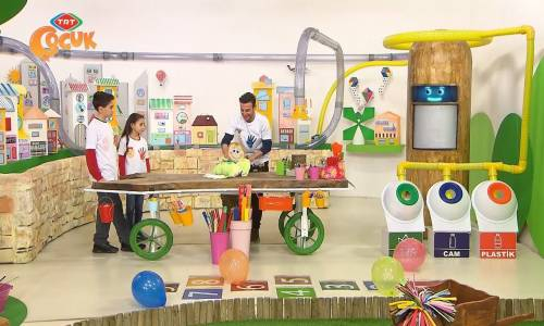 Sürpriz Kutusu - 23 Nisan Şarkısı