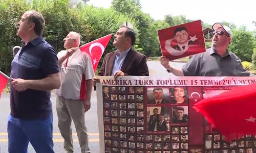FETÖ Terör Kampı Önünde 15 Temmuz Protestosu