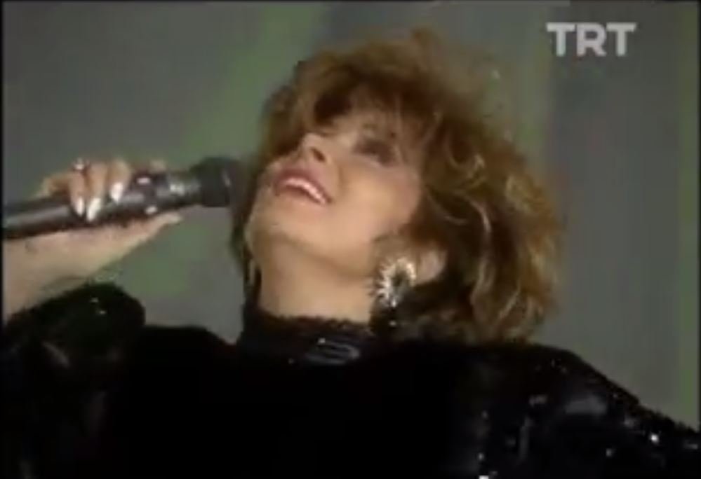 Yüksel Uzel Seni Andım Yine Kalbimde Derin Bir Sızı Var 