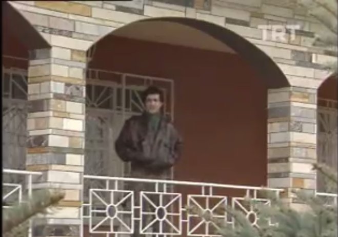 Zekai Tunca-Nedir Yıllar Yılı Senin Yaptığın 