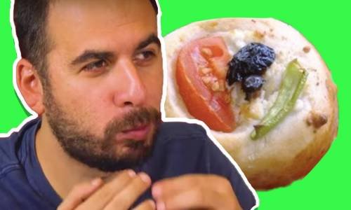 Mini Pizza Yeme Kapışması - Kim Pes Edecek