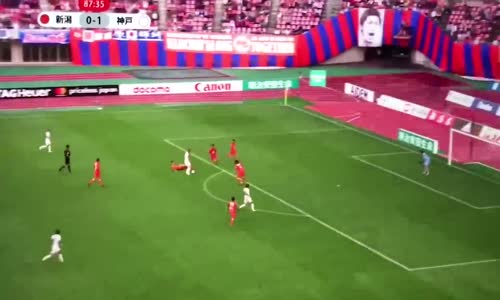 Podolski'den Japon Spikeri Çıldırtan Gol