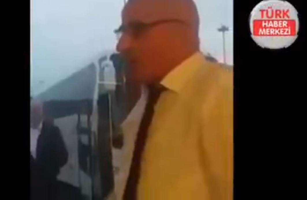 Namaz İçin Durursa Yolcular Mağdur Olur