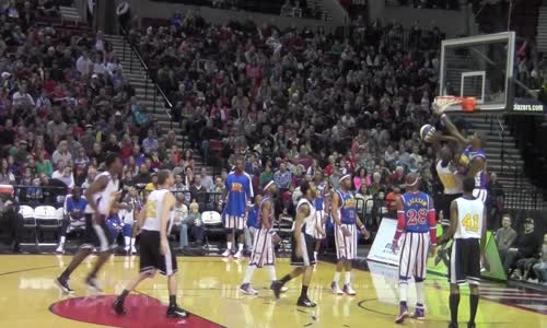 Harlem GlobeTrotters vs Select 2013