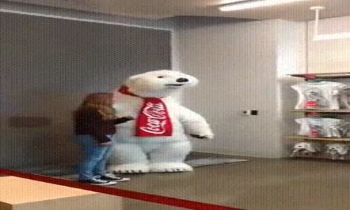 Kutup Ayısının Çapkınlık Şirinlikleri