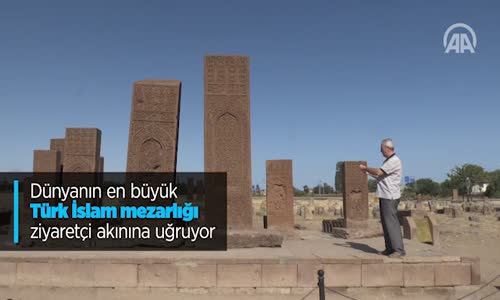 Dünyanın En Büyük Türk İslam Mezarlığı Ziyaretçi Akınına Uğruyor