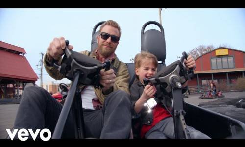 Dierks Bentley - Living