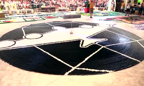 76 Bin Domino Taşı İle Rekor Kırdılar