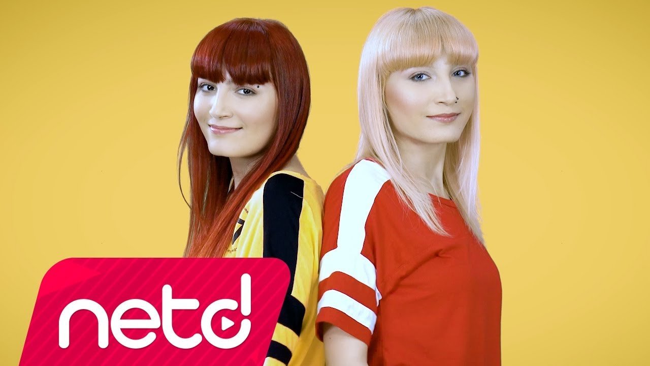 Esra Elif - Karanlığıma Mavi Boyansın