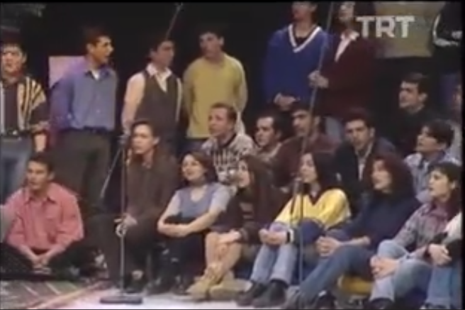 TRT Ankara Radyosu THM Gençlik Korosu-Kerpiç Kerpiç Üstüne Kurdum Binayı 