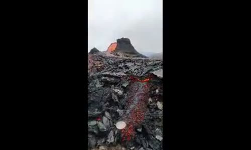 Yanardağ Lavında Yumurta Pişirmek 