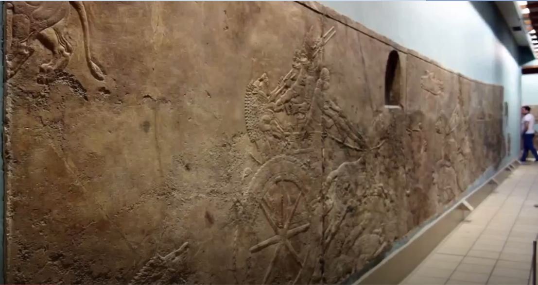 Aşurbanipal Aslan Avlarken