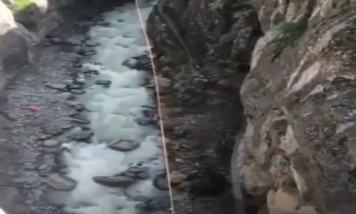 hayat kısa... isteklerinizi ertelemeyin... Bungee jumping 